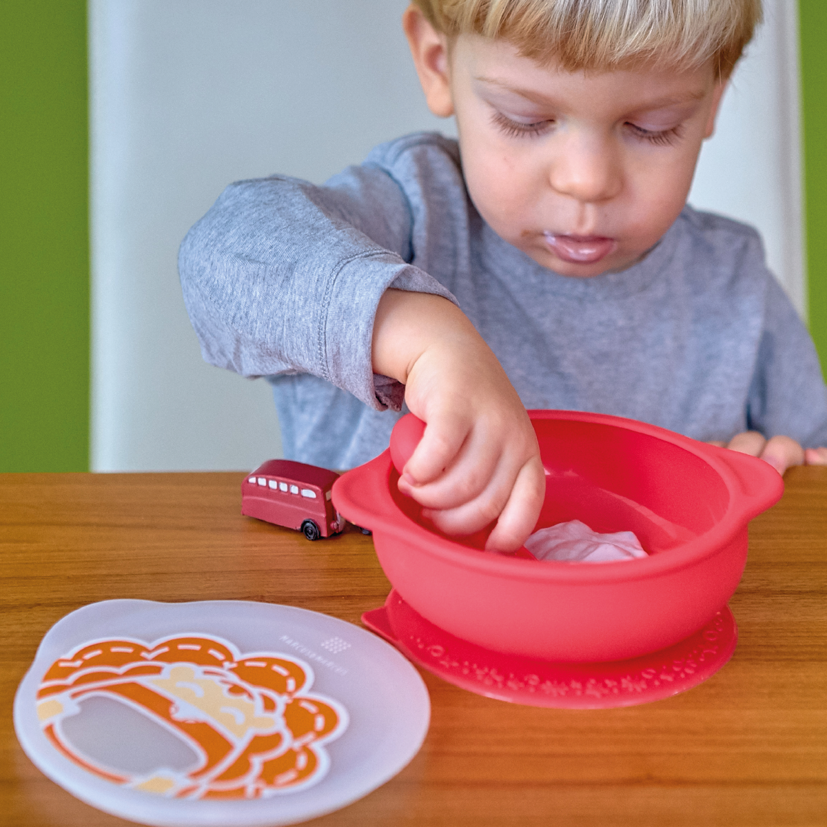 Atenção aos talheres na introdução alimentar