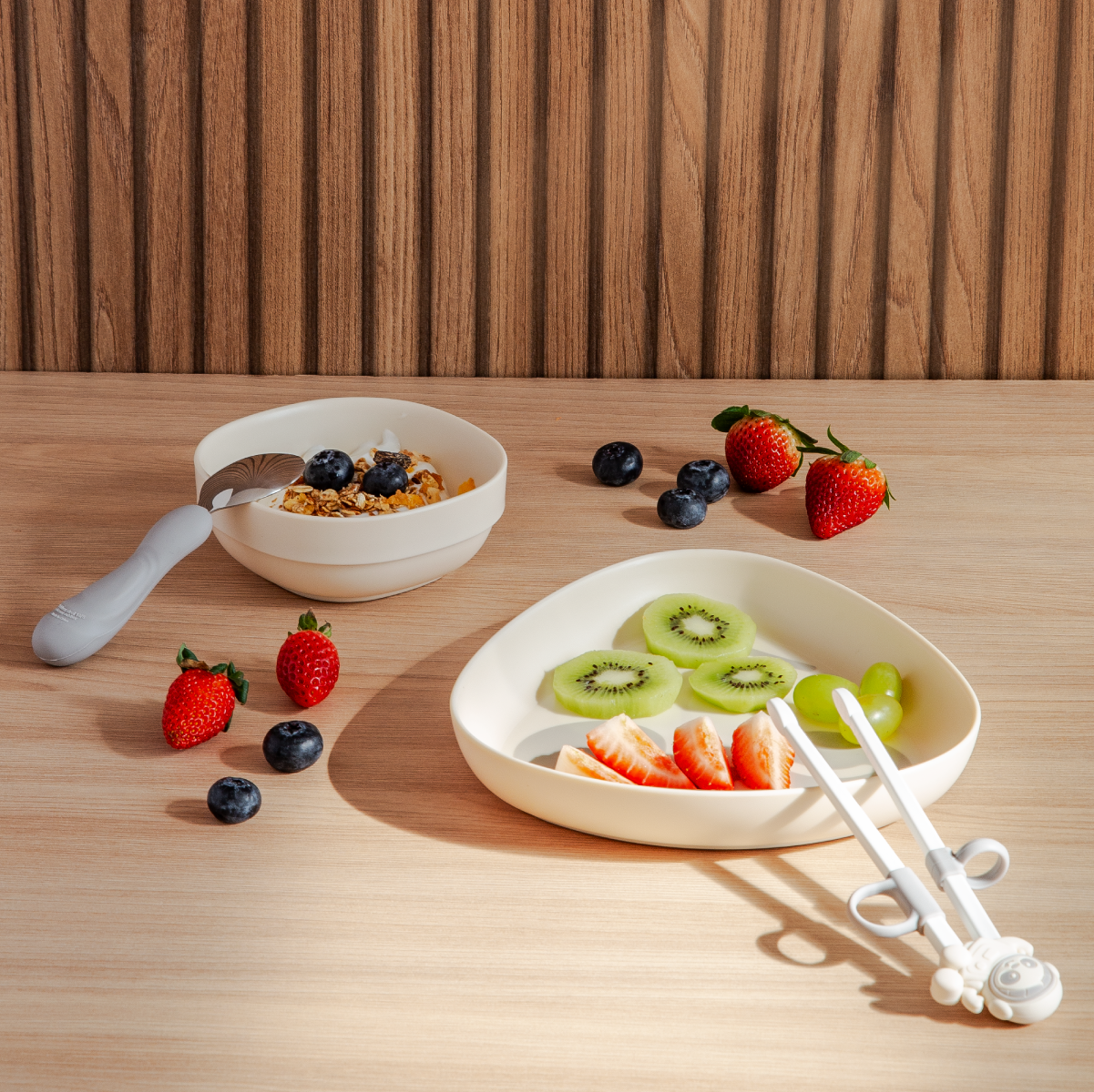 Kit Infantil Com Prato. Bowl. Colher E Hashi 4 Peças Panda Pebble - Cinza