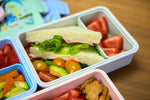 Bento Box Com 2 Divisórias Em Silicone Removíveis 700Ml Jungle - Verde